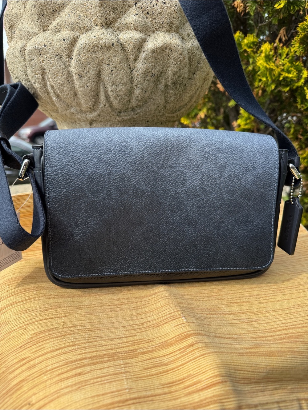 Coach Black& Blue Ombré Pebbled Leather Crossbody Bag with Adjustable Strap